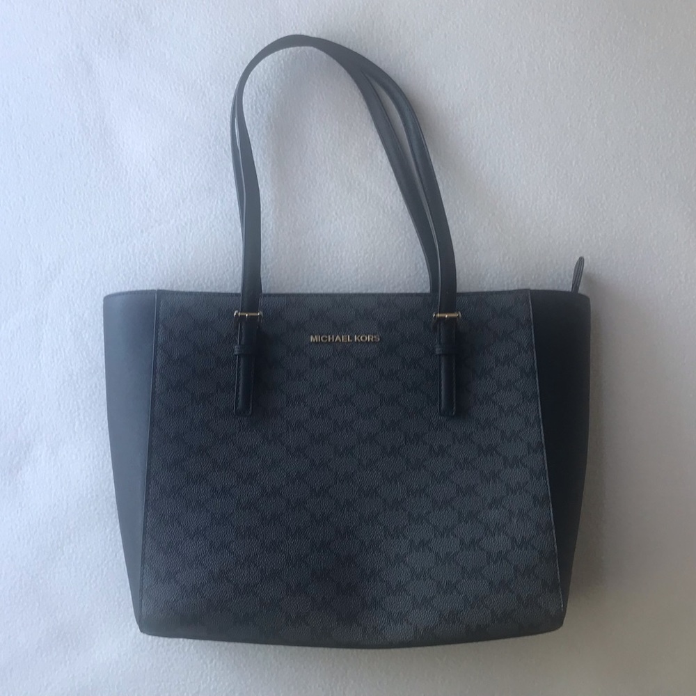 Michael Kors Jet Set Travel Tote - Black